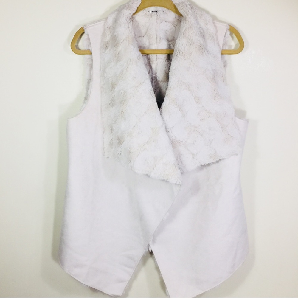 Andrew Marc New York Women’s Reversible Faux Fur Vest Cream L - Picture 2 of 8
